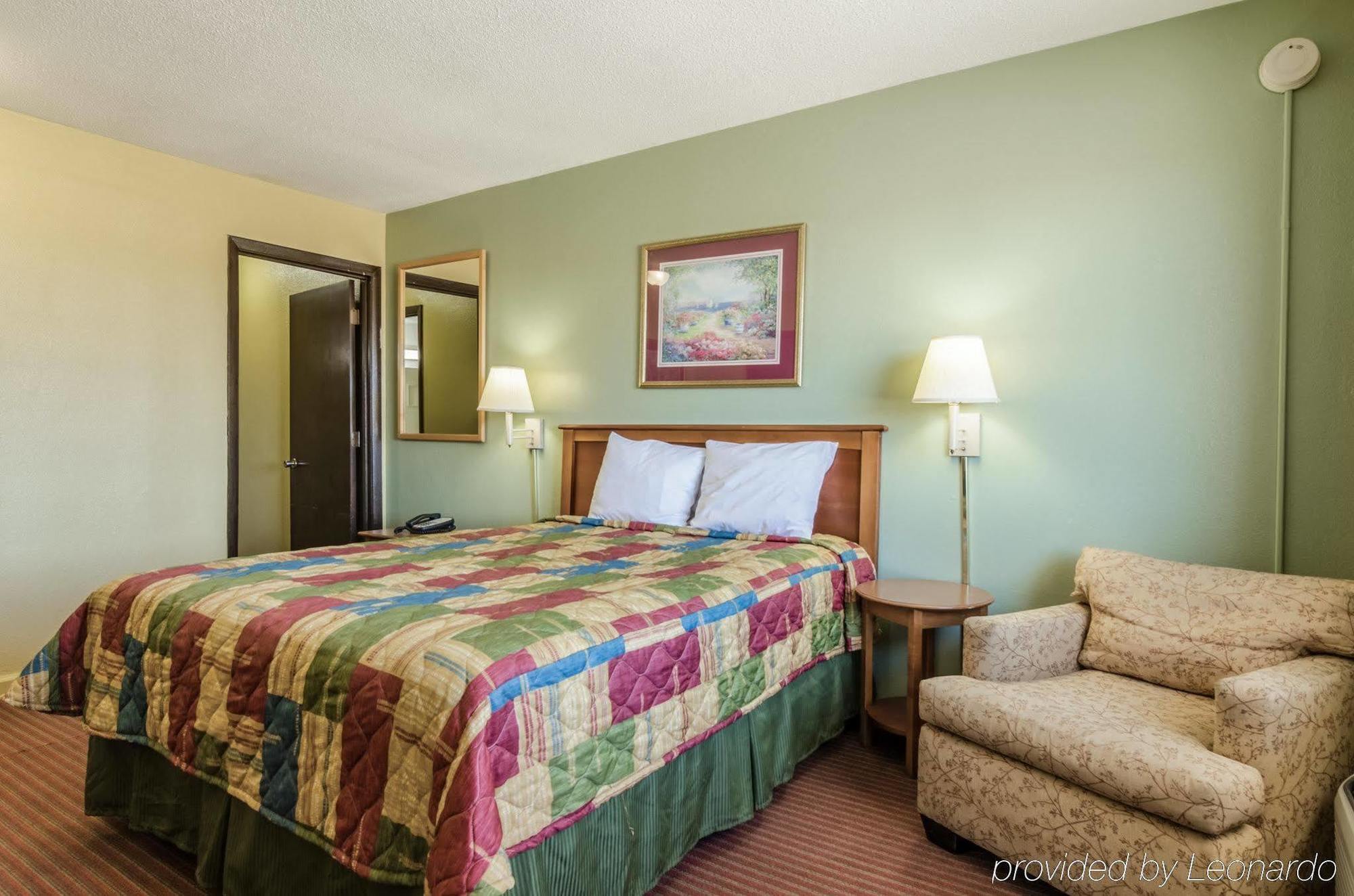 Rodeway Inn Конкордия Экстерьер фото