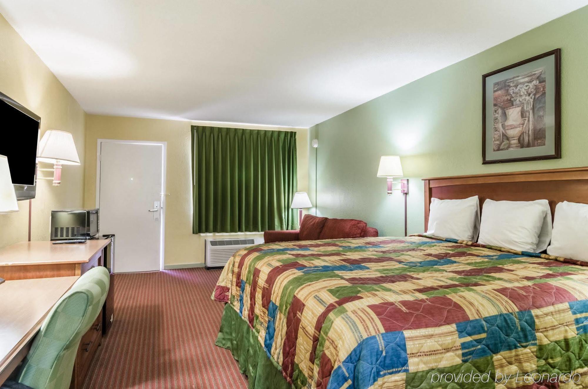 Rodeway Inn Конкордия Экстерьер фото