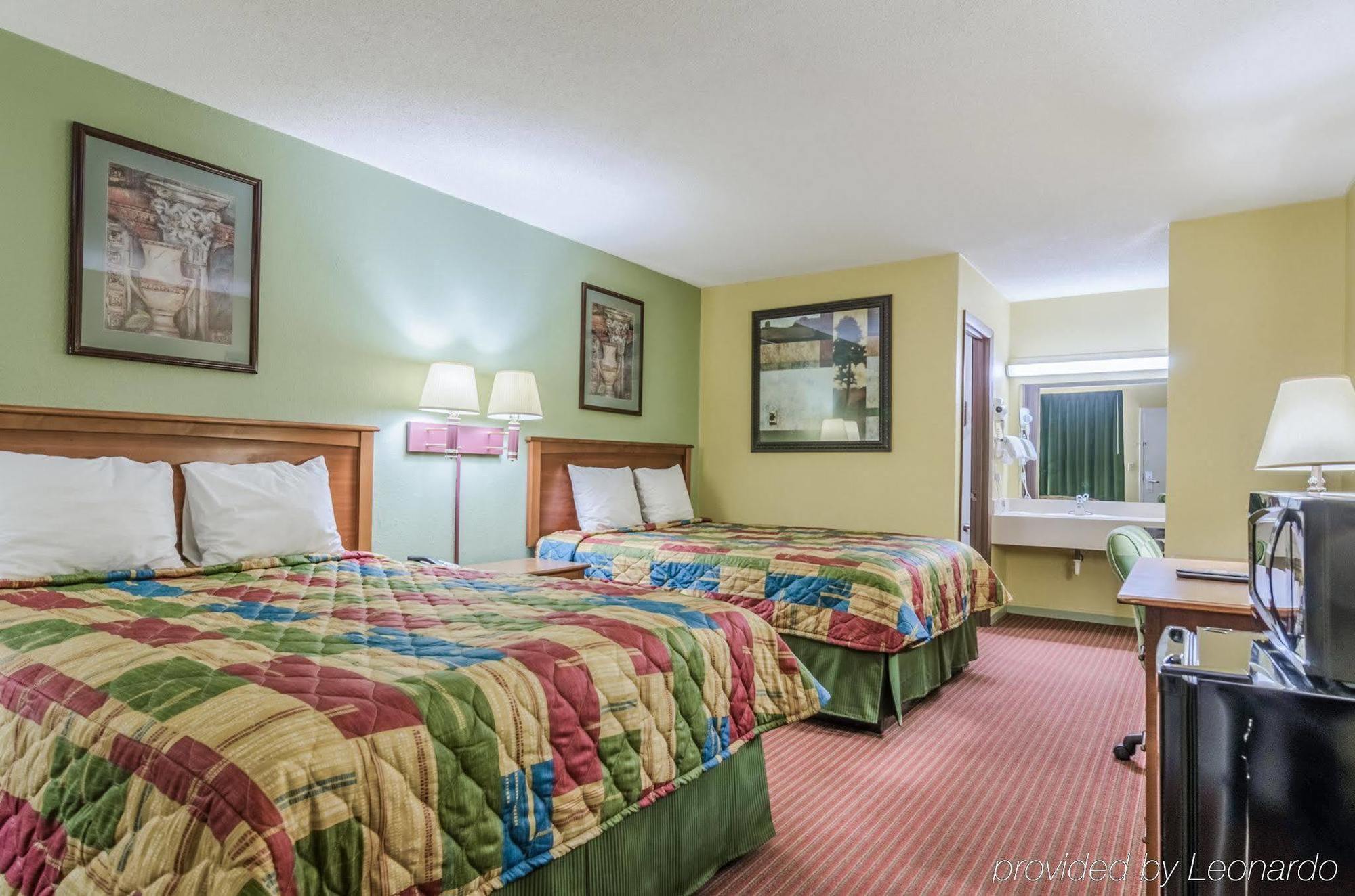 Rodeway Inn Конкордия Экстерьер фото