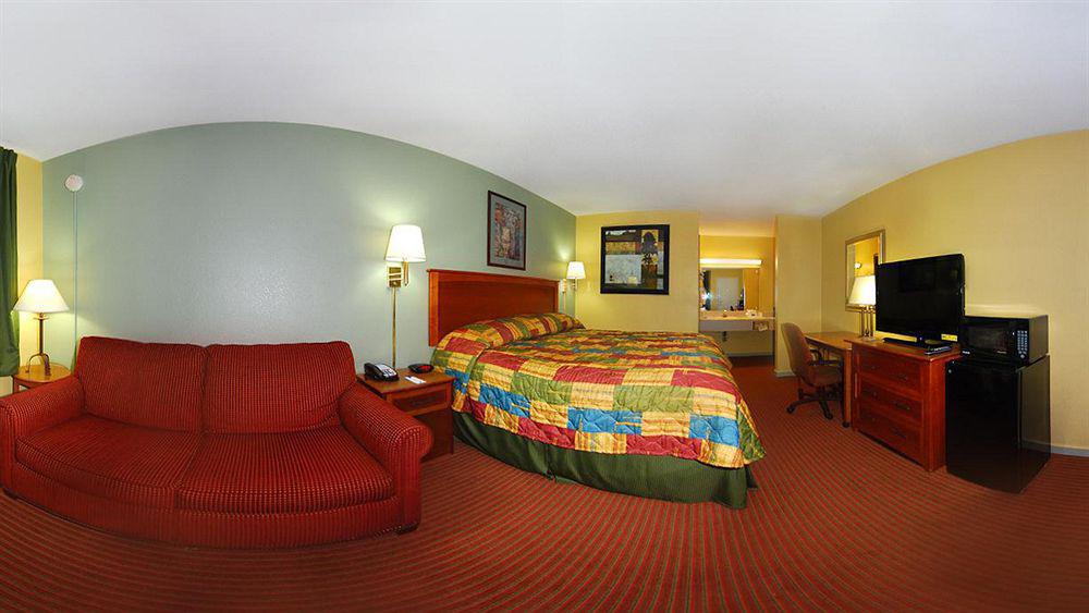 Rodeway Inn Конкордия Экстерьер фото